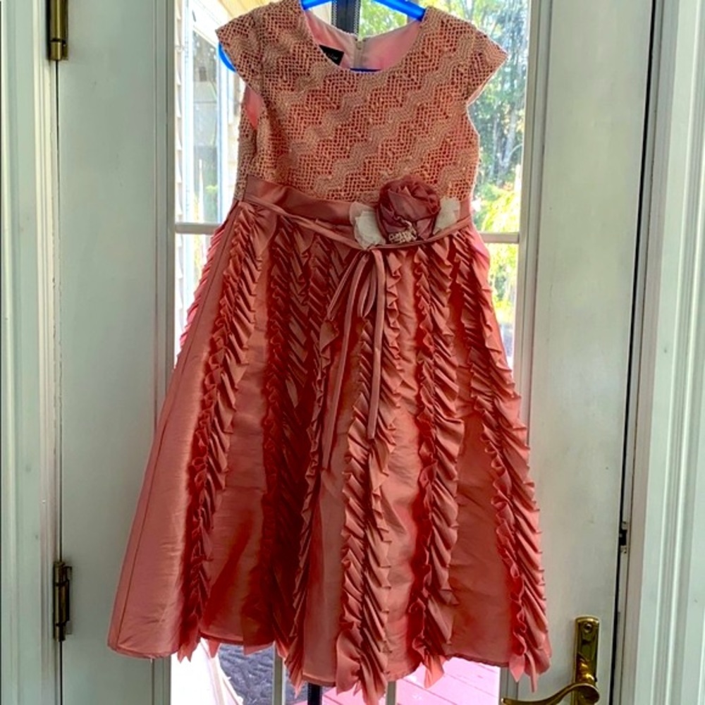 Mixed texture party dress in pale pink